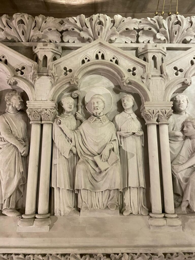 PHOTO 2022 11 08 21 52 19